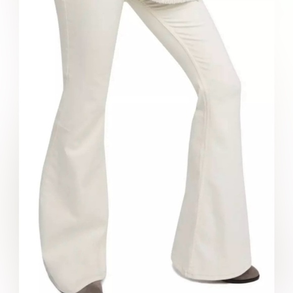 NWT Free People Penny Pull on Flare Jeans ~ White~ size 32 🤍 - Picture 6 of 15